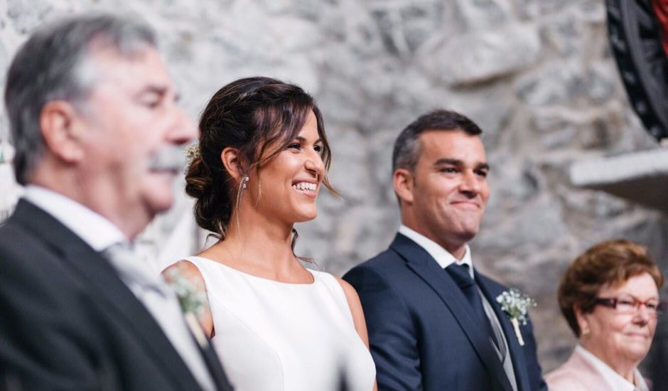 La boda de Gotzon  y Elena  en Mundaka, Vizcaya