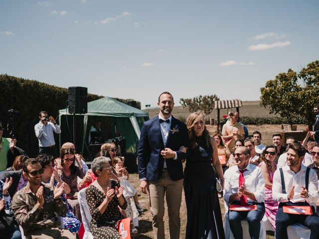La boda de Víctor y María en Berlanga De Duero, Soria 56