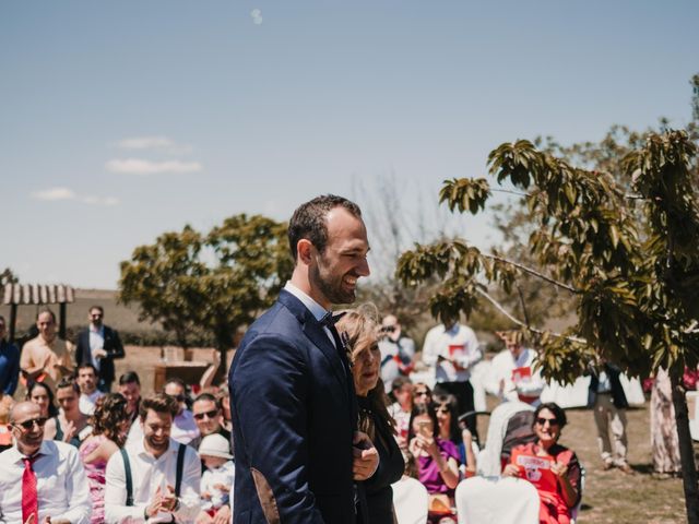 La boda de Víctor y María en Berlanga De Duero, Soria 57