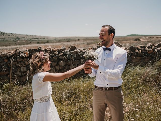 La boda de Víctor y María en Berlanga De Duero, Soria 114