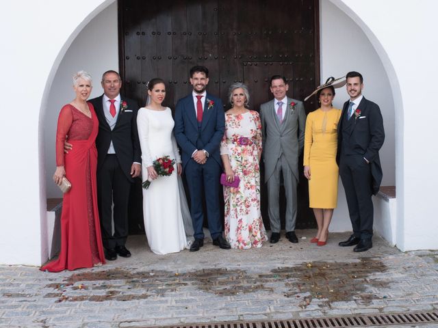 La boda de Jose Andrés y Triana en Los Palacios Y Villafranca, Sevilla 43