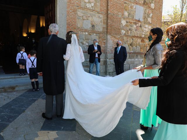 La boda de Eduardo y Rosa en Galapagar, Madrid 25