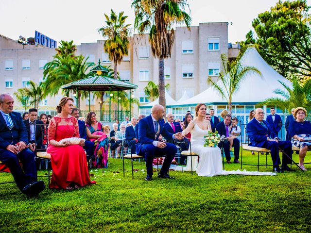 La boda de Victor y Ana en Mérida, Badajoz 15