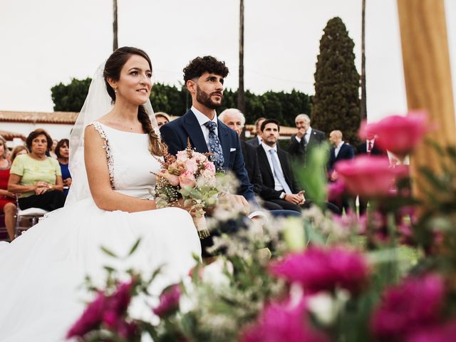 La boda de Javier y Laura en Tomares, Sevilla 15