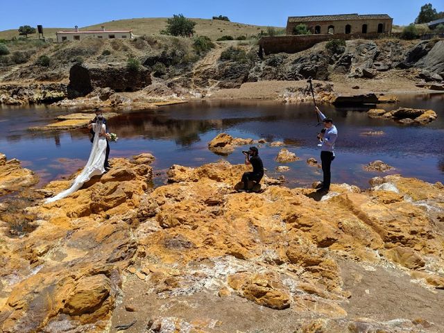 La boda de Daniel y María de los Ángeles en La Palma Del Condado, Huelva 1