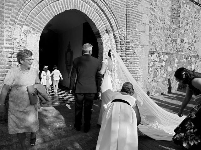 La boda de Nacho y Esmeralda en Villafranca De Los Barros, Badajoz 39