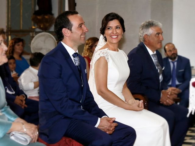 La boda de Nacho y Esmeralda en Villafranca De Los Barros, Badajoz 41