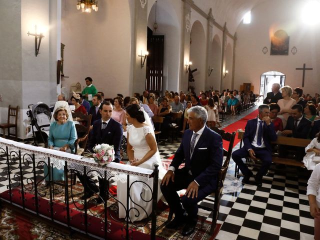 La boda de Nacho y Esmeralda en Villafranca De Los Barros, Badajoz 45