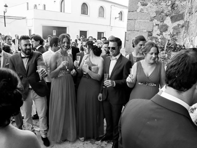 La boda de Nacho y Esmeralda en Villafranca De Los Barros, Badajoz 51