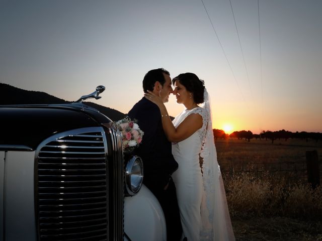 La boda de Nacho y Esmeralda en Villafranca De Los Barros, Badajoz 59