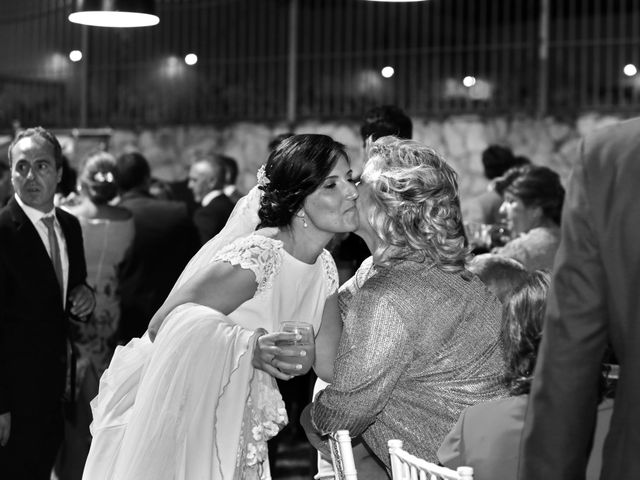 La boda de Nacho y Esmeralda en Villafranca De Los Barros, Badajoz 70