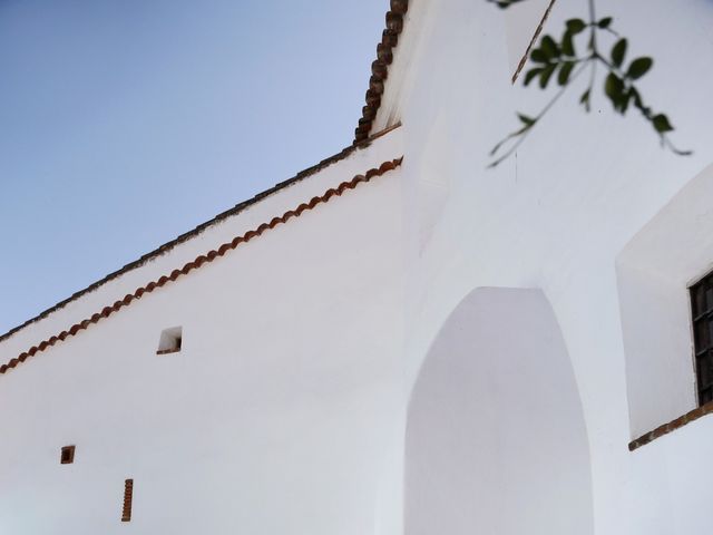 La boda de Nacho y Esmeralda en Villafranca De Los Barros, Badajoz 79