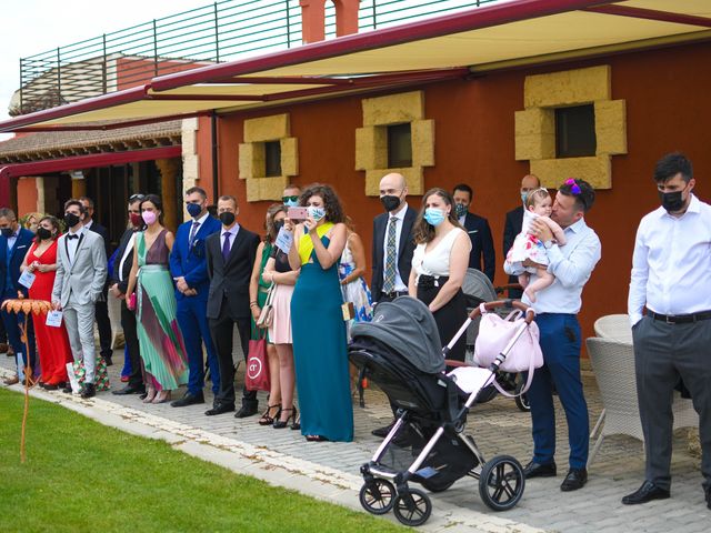 La boda de Jesús y Nuria en Fromista, Palencia 53
