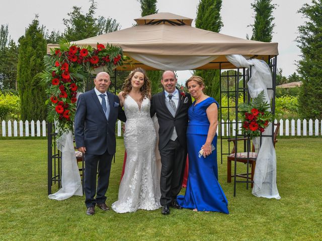 La boda de Jesús y Nuria en Fromista, Palencia 240