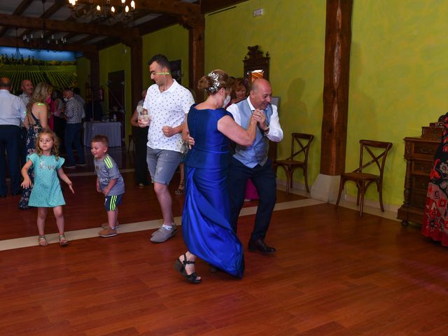 La boda de Jesús y Nuria en Fromista, Palencia 324