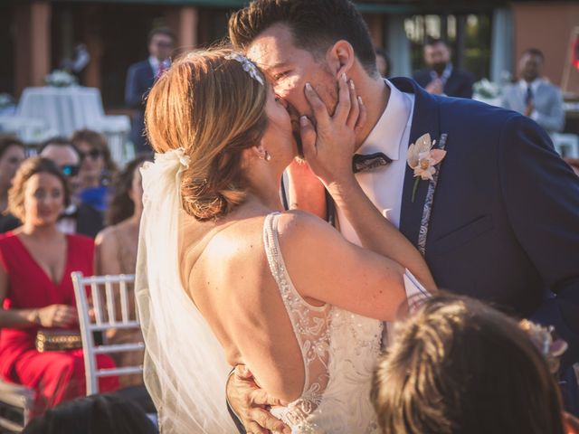 La boda de Carlos y Carmen en Montequinto, Sevilla 20