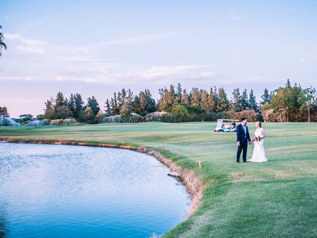 La boda de Carlos y Carmen en Montequinto, Sevilla 25