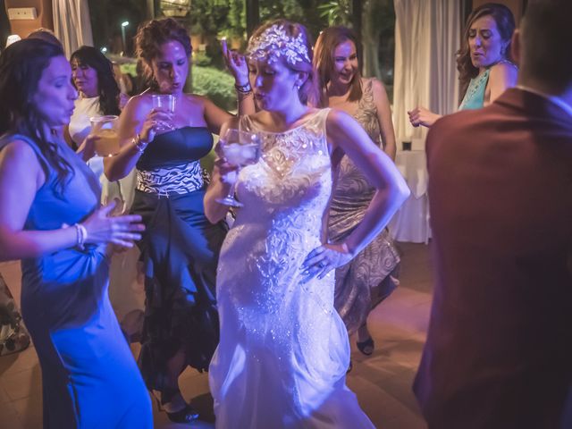 La boda de Carlos y Carmen en Montequinto, Sevilla 26