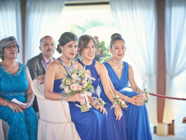 La boda de Luis y geraldine en Alcalá De Henares, Madrid 24