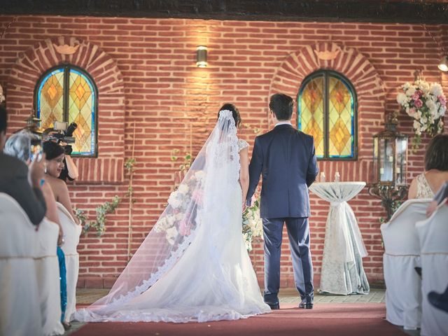 La boda de Luis y geraldine en Alcalá De Henares, Madrid 26