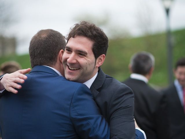 La boda de Iker y Ana en Pamplona, Navarra 12