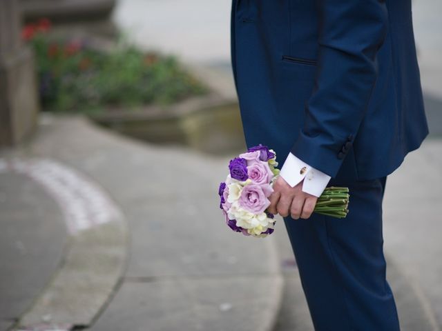 La boda de Iker y Ana en Pamplona, Navarra 30