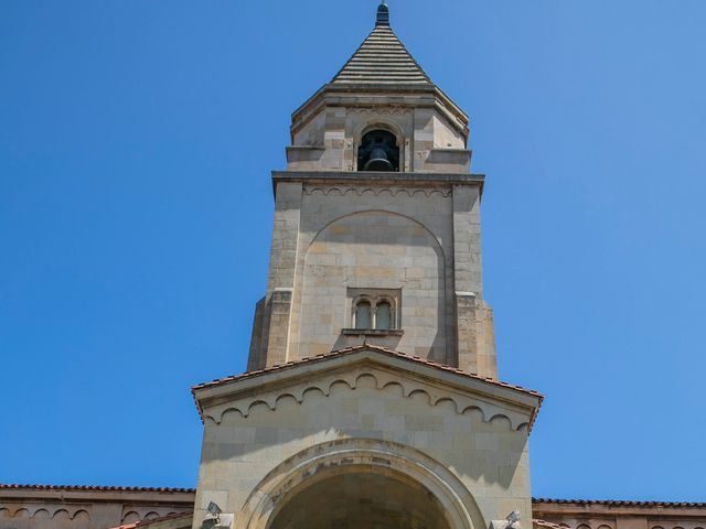 La boda de Lorena y Diego en Gijón, Asturias 24