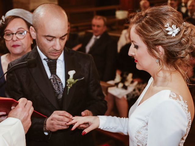 La boda de Jesús y Estefanía en Barco De Avila, Ávila 35