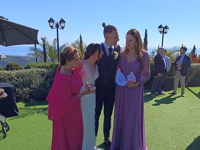 La boda de Adrián  y Rocío  en Ojen, Málaga 4