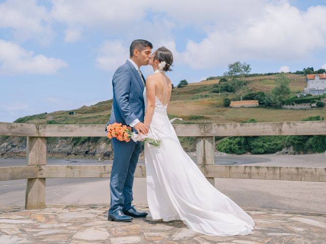 La boda de César y Romina en Avilés, Asturias 1