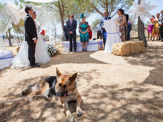 La boda de Juanma y Verónica en Segura De Leon, Badajoz 20