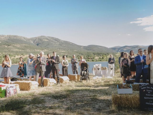 La boda de Juampe y Isabel en Pinilla Del Valle, Madrid 29