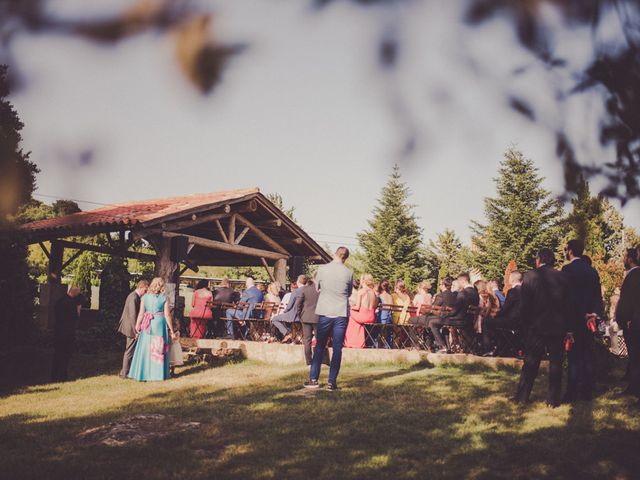 La boda de Víctor y Mireia en Castellterçol, Barcelona 108