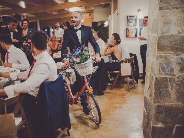 La boda de Víctor y Mireia en Castellterçol, Barcelona 392