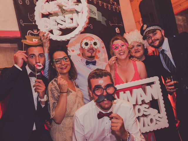 La boda de Víctor y Mireia en Castellterçol, Barcelona 422