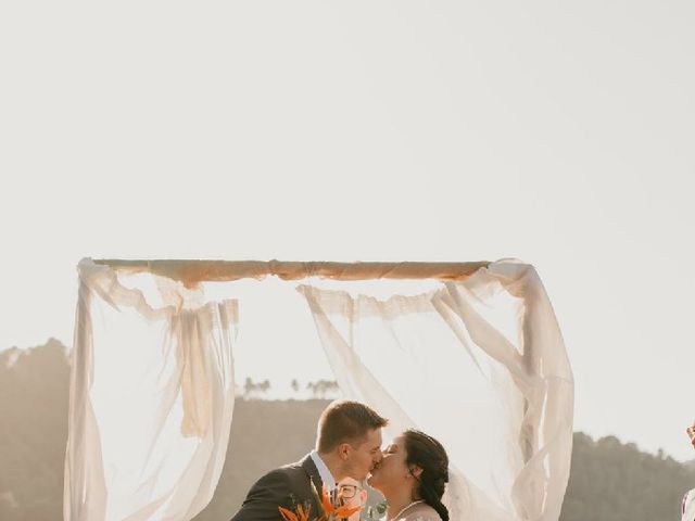 La boda de Antonio y Lisseth en El Pont De Vilumara I Rocafort, Barcelona 1