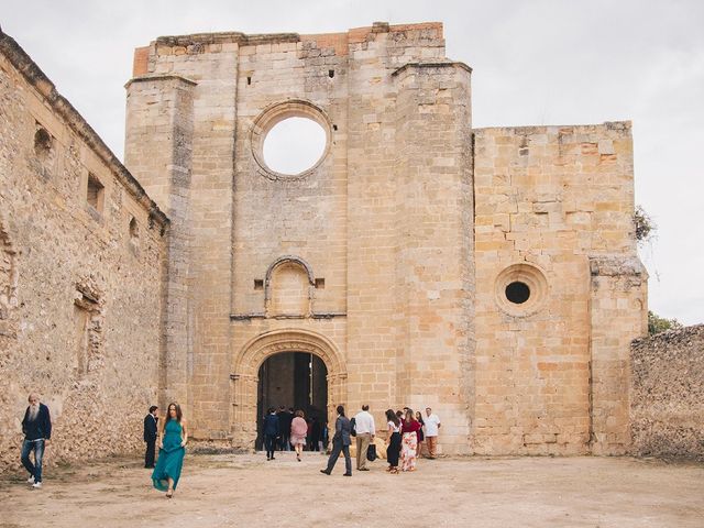 La boda de Borja y Natalia en Corcoles, Guadalajara 24