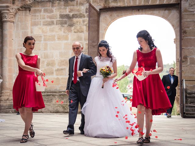 La boda de Borja y Natalia en Corcoles, Guadalajara 28