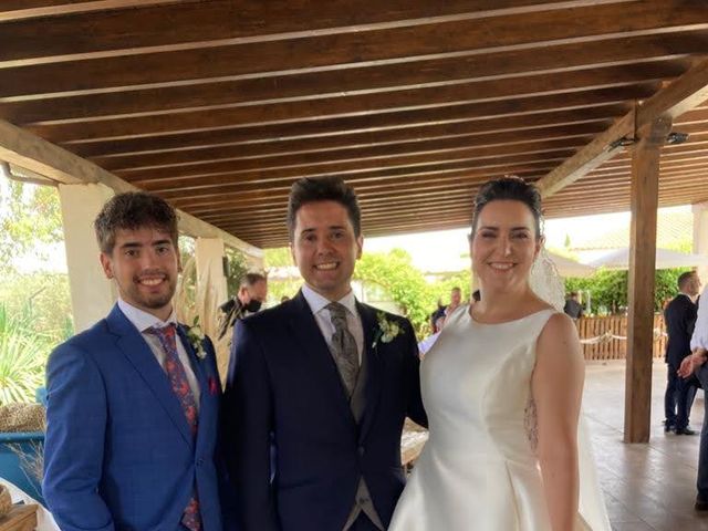 La boda de Alberto y Alejandra en Almodovar Del Campo, Ciudad Real 4