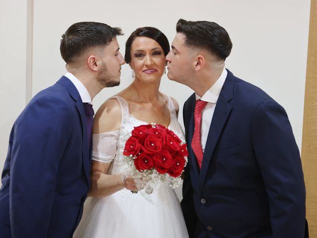 La boda de Coral y Jose Manuel en Sevilla, Sevilla 2