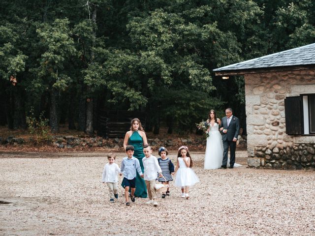 La boda de Jose y Elena en Rascafria, Madrid 11