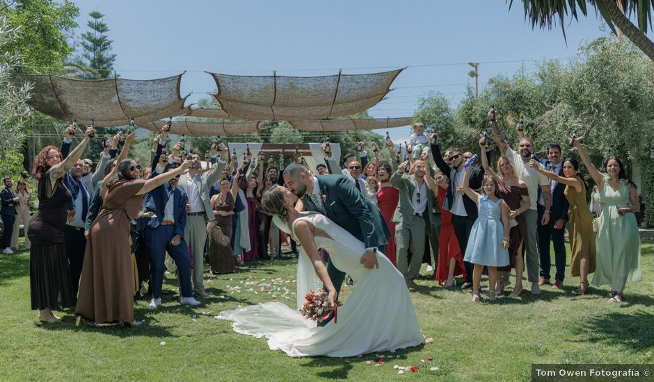 La boda de Carlos y Carmen en Alhaurin De La Torre, Málaga