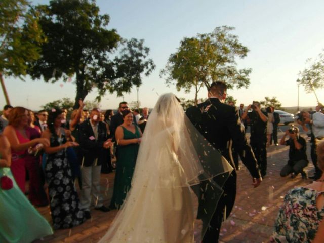 La boda de Carlos  y Saray  en Alcala De Guadaira, Sevilla 7