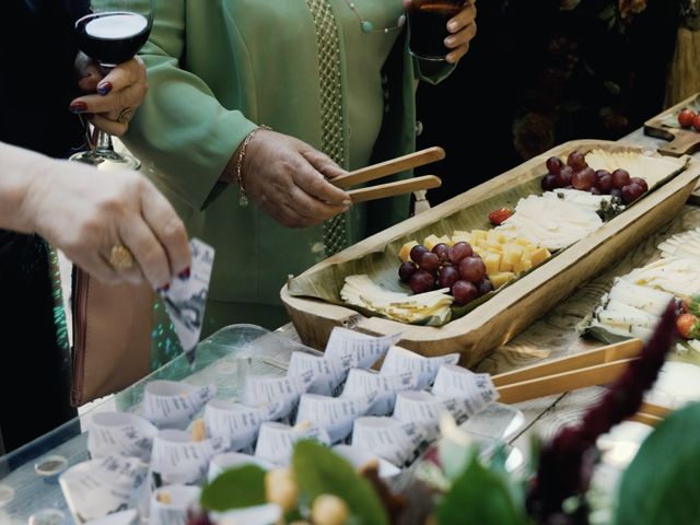 La boda de Raúl y Lara en Picanya, Valencia 35