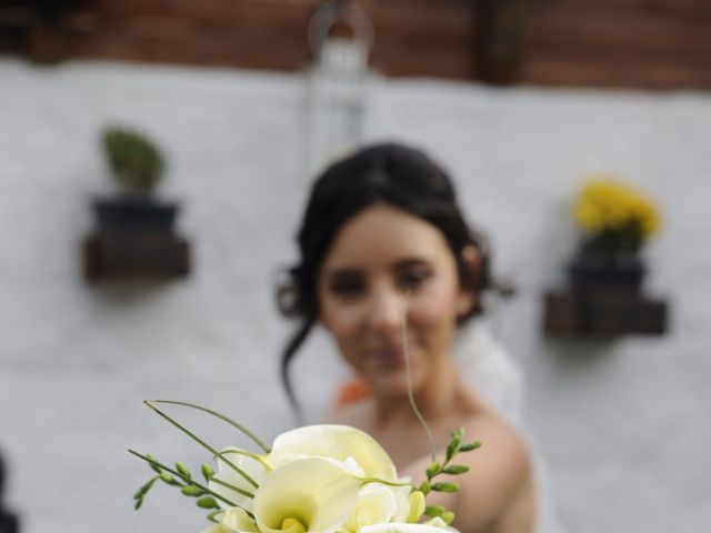 La boda de Javi  y Marta en Montornes Del Valles, Barcelona 23