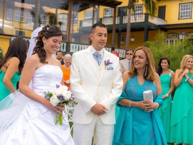 La boda de Airam y Luz Gema en La Orotava, Santa Cruz de Tenerife 11