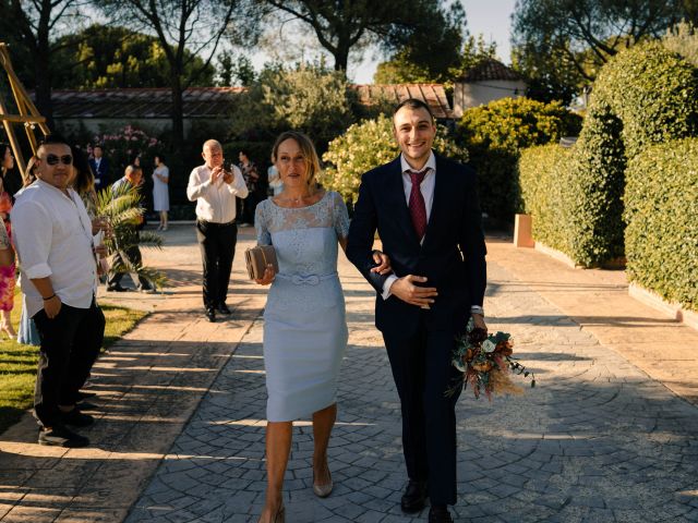 La boda de Bobbi y Sophie en Talamanca Del Jarama, Madrid 57