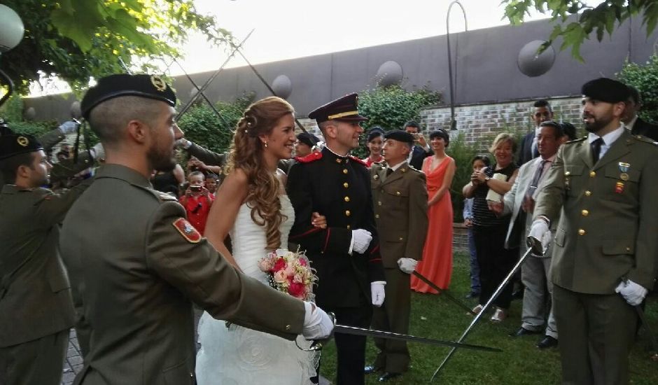 La boda de Miguel Angel y Melania en El Molar, Madrid