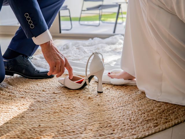 La boda de Elisabeth y Pablo en Torre Del Mar, Málaga 29