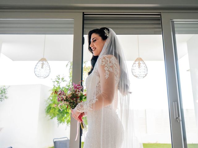 La boda de Elisabeth y Pablo en Torre Del Mar, Málaga 39